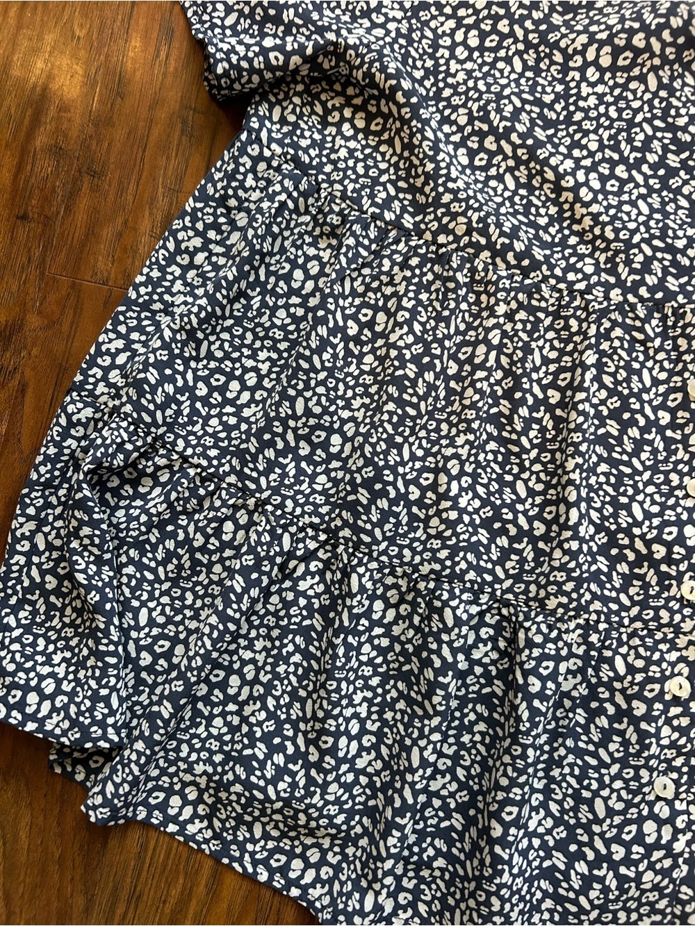 JODIFL Navy and White V-Neck Short Sleeve Babydoll Tunic - Picture 2 of 8